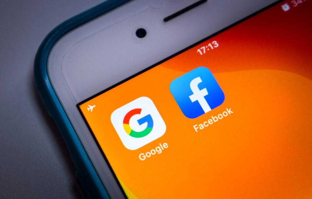 google and facebook apps in mobile